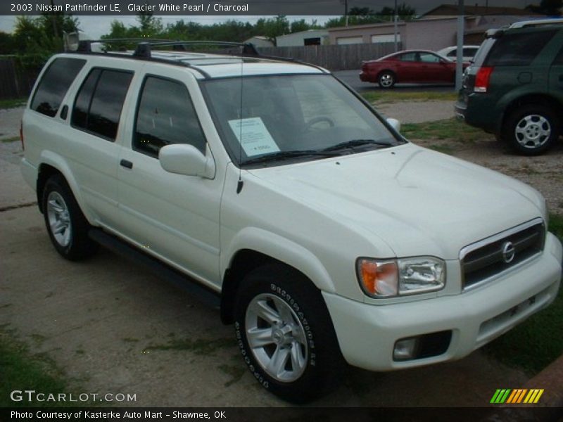 Glacier White Pearl / Charcoal 2003 Nissan Pathfinder LE
