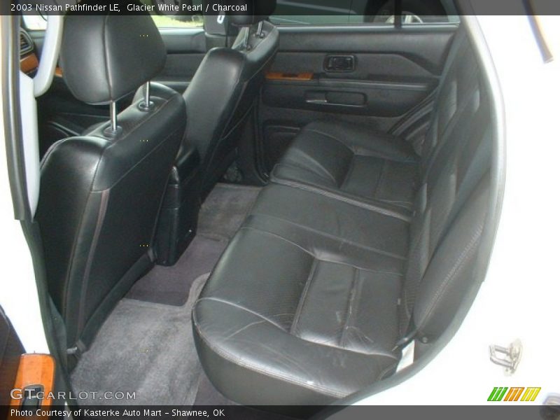 Glacier White Pearl / Charcoal 2003 Nissan Pathfinder LE