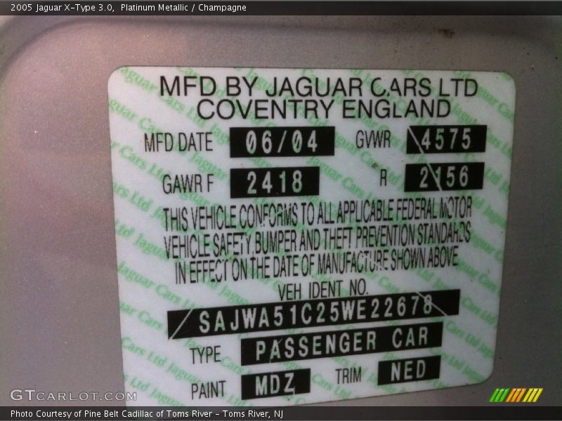 Platinum Metallic / Champagne 2005 Jaguar X-Type 3.0