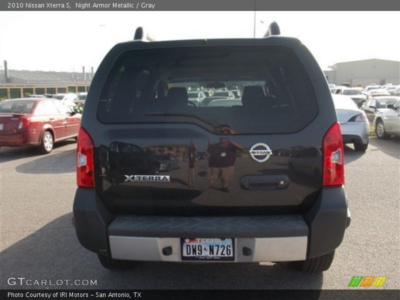 Night Armor Metallic / Gray 2010 Nissan Xterra S
