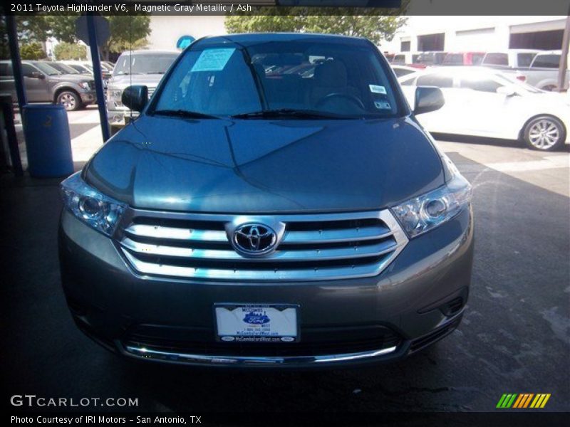 Magnetic Gray Metallic / Ash 2011 Toyota Highlander V6