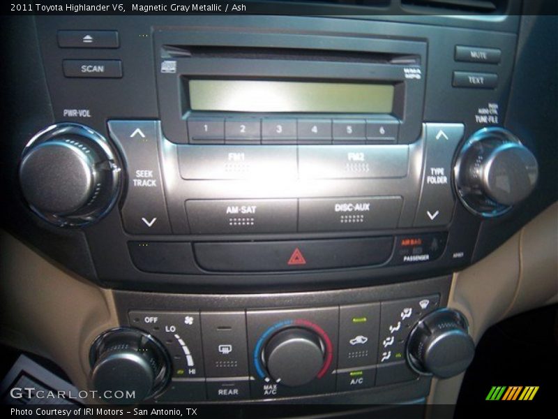 Magnetic Gray Metallic / Ash 2011 Toyota Highlander V6