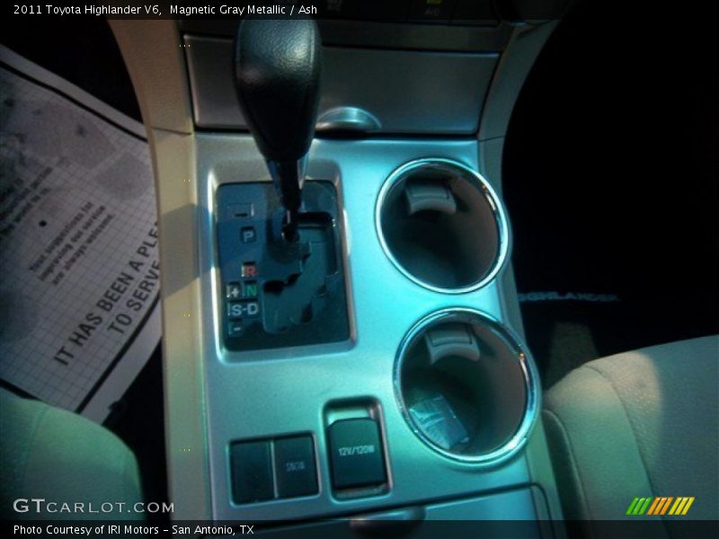 Magnetic Gray Metallic / Ash 2011 Toyota Highlander V6