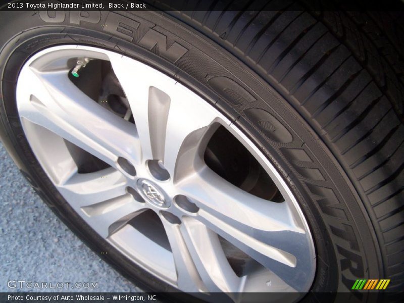 Black / Black 2013 Toyota Highlander Limited