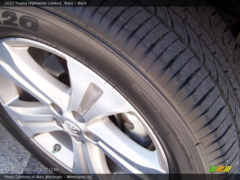 Black / Black 2013 Toyota Highlander Limited