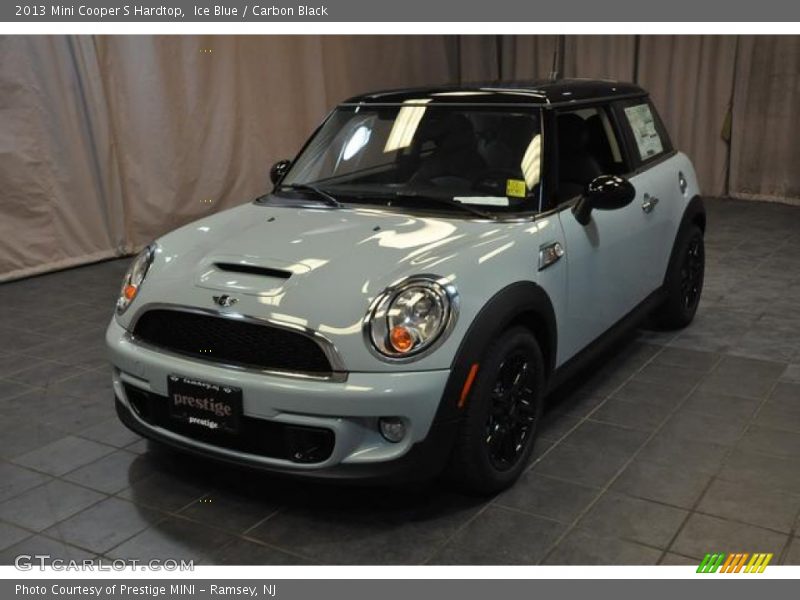 Ice Blue / Carbon Black 2013 Mini Cooper S Hardtop