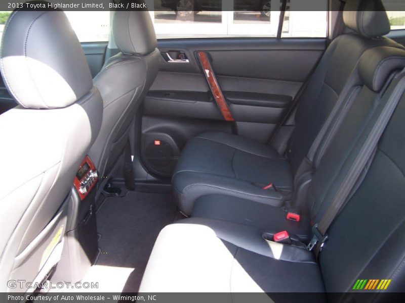 Black / Black 2013 Toyota Highlander Limited