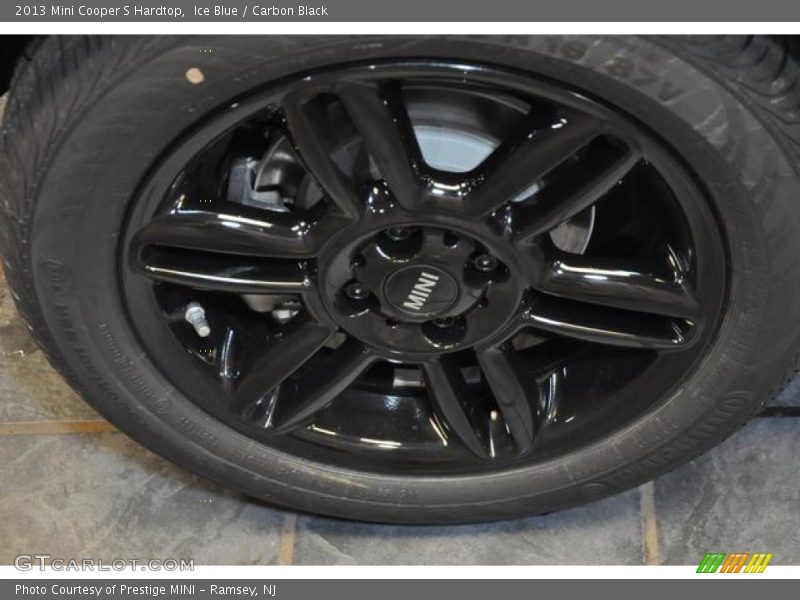 Ice Blue / Carbon Black 2013 Mini Cooper S Hardtop