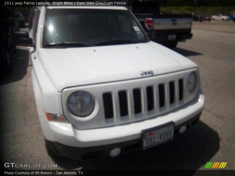Bright White / Dark Slate Gray/Light Pebble 2011 Jeep Patriot Latitude