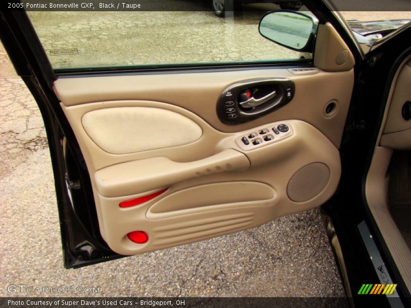 Door Panel of 2005 Bonneville GXP