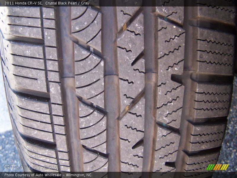 Crystal Black Pearl / Gray 2011 Honda CR-V SE