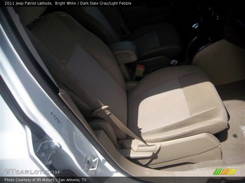 Bright White / Dark Slate Gray/Light Pebble 2011 Jeep Patriot Latitude