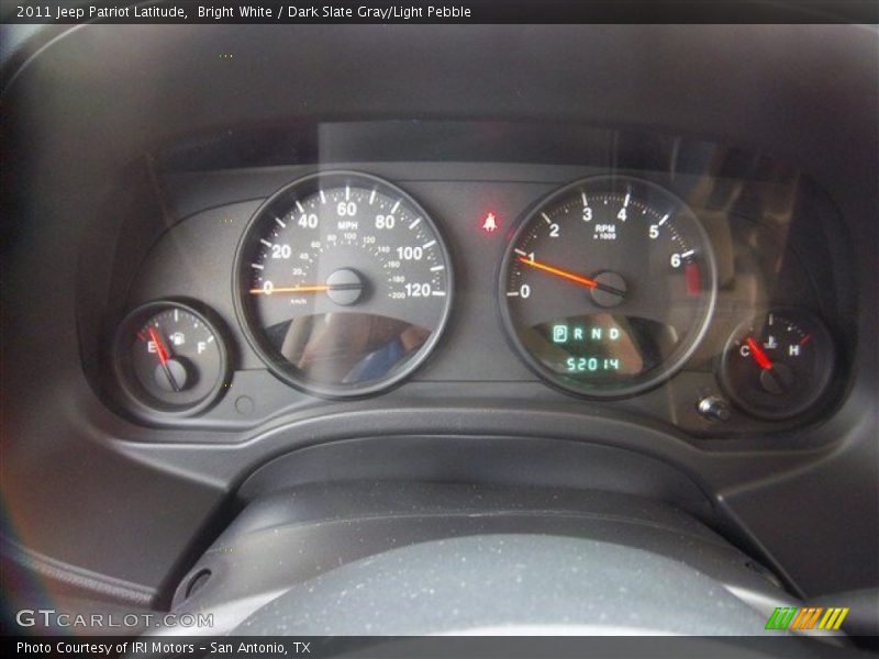 Bright White / Dark Slate Gray/Light Pebble 2011 Jeep Patriot Latitude