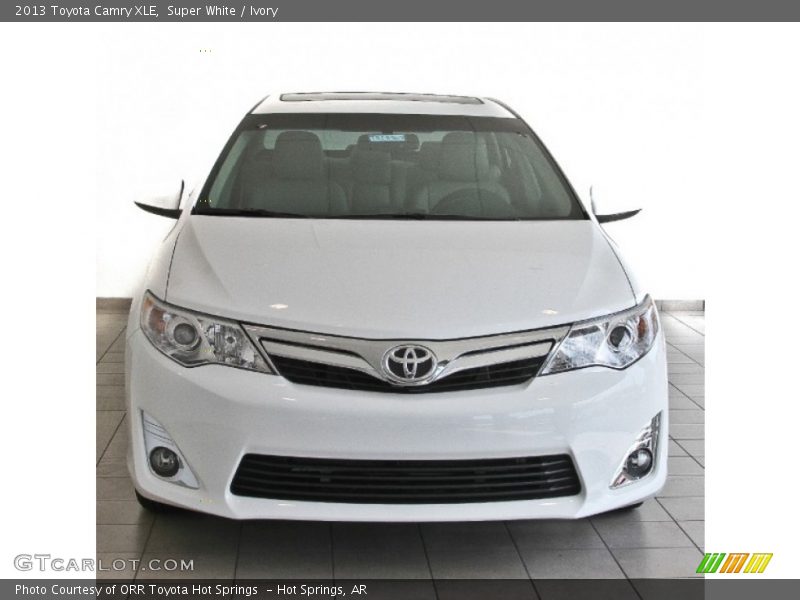 Super White / Ivory 2013 Toyota Camry XLE