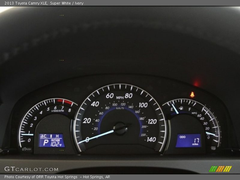 Super White / Ivory 2013 Toyota Camry XLE