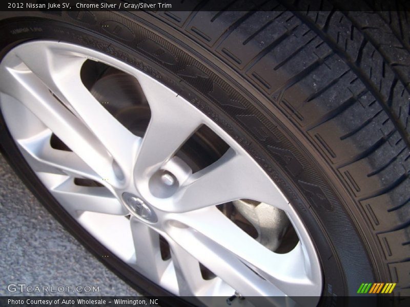 Chrome Silver / Gray/Silver Trim 2012 Nissan Juke SV