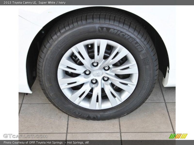 Super White / Ivory 2013 Toyota Camry LE