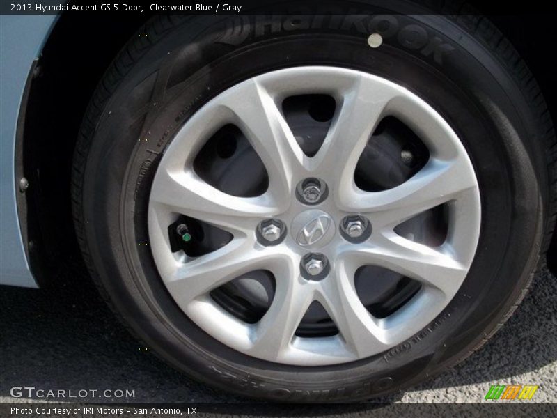 Clearwater Blue / Gray 2013 Hyundai Accent GS 5 Door