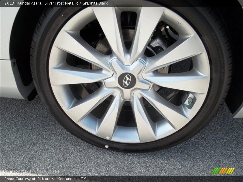 Silver Frost Metallic / Graphite Black 2013 Hyundai Azera