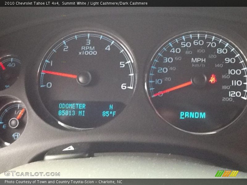 Summit White / Light Cashmere/Dark Cashmere 2010 Chevrolet Tahoe LT 4x4