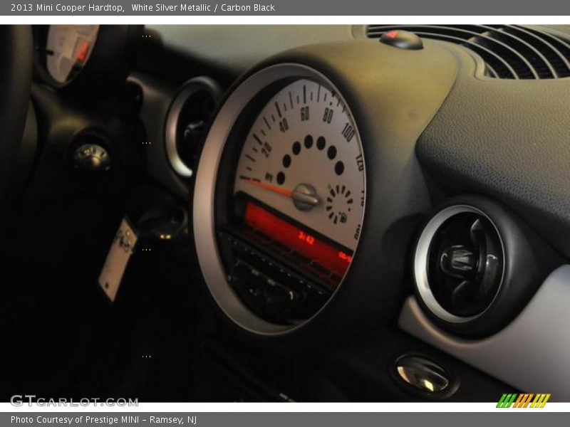 White Silver Metallic / Carbon Black 2013 Mini Cooper Hardtop