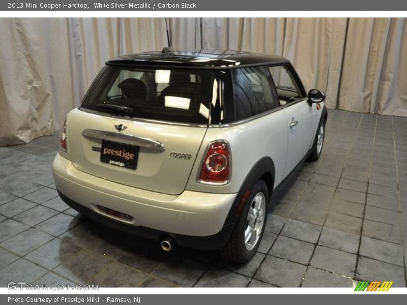 White Silver Metallic / Carbon Black 2013 Mini Cooper Hardtop