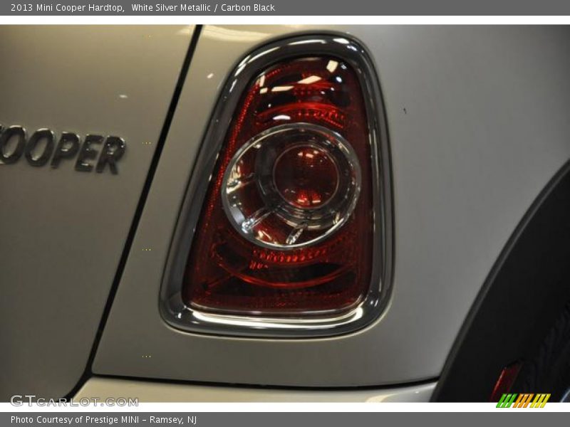White Silver Metallic / Carbon Black 2013 Mini Cooper Hardtop