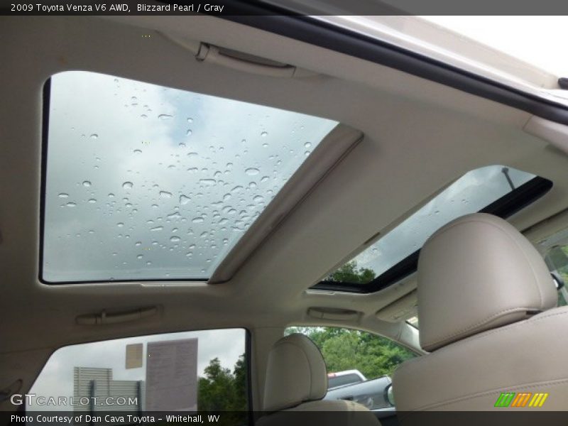 Blizzard Pearl / Gray 2009 Toyota Venza V6 AWD