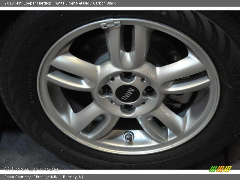 White Silver Metallic / Carbon Black 2013 Mini Cooper Hardtop
