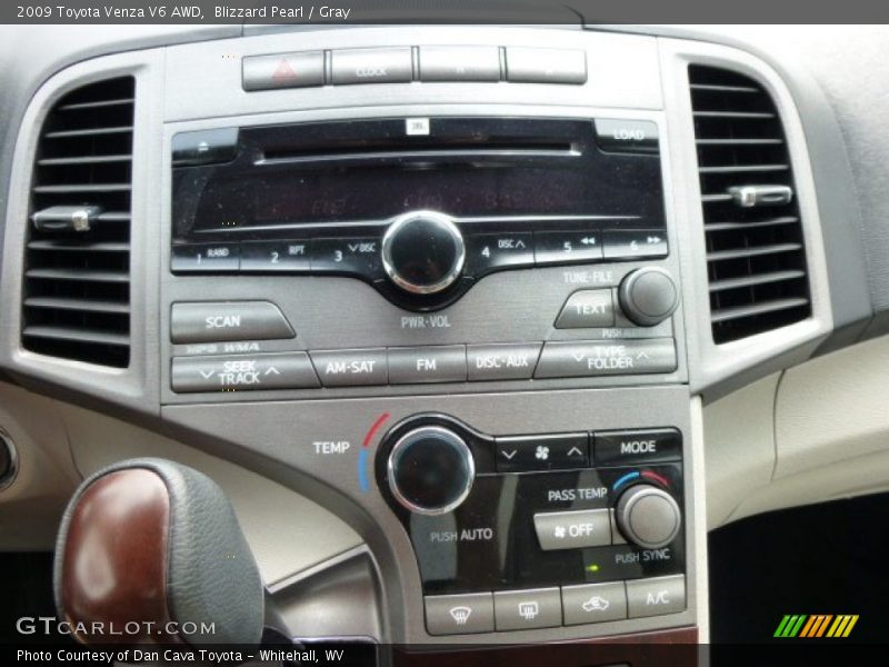 Blizzard Pearl / Gray 2009 Toyota Venza V6 AWD