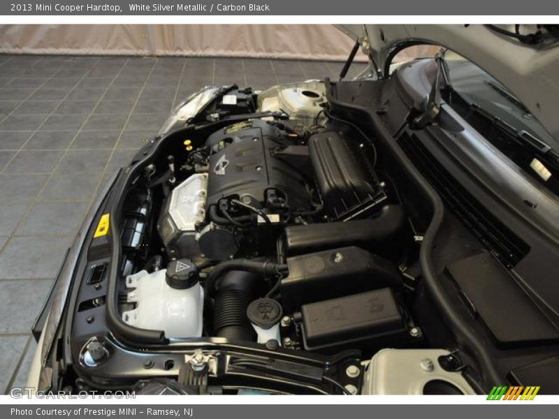 White Silver Metallic / Carbon Black 2013 Mini Cooper Hardtop