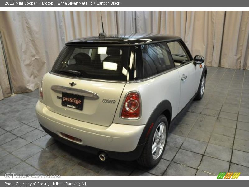 White Silver Metallic / Carbon Black 2013 Mini Cooper Hardtop