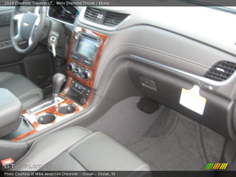 White Diamond Tricoat / Ebony 2014 Chevrolet Traverse LT