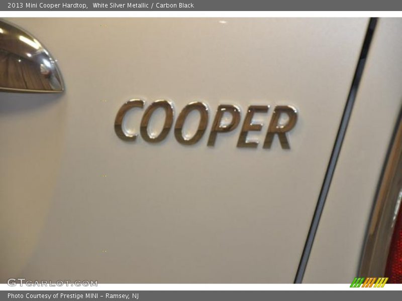 White Silver Metallic / Carbon Black 2013 Mini Cooper Hardtop