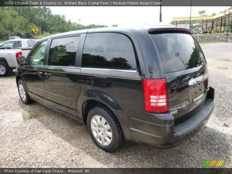 Brilliant Black Crystal Pearl / Medium Pebble Beige/Cream 2009 Chrysler Town & Country LX