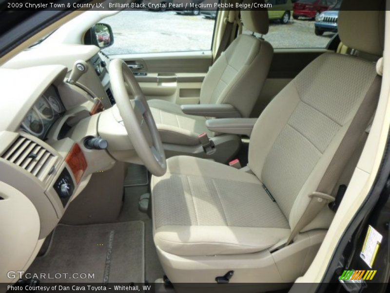 Brilliant Black Crystal Pearl / Medium Pebble Beige/Cream 2009 Chrysler Town & Country LX