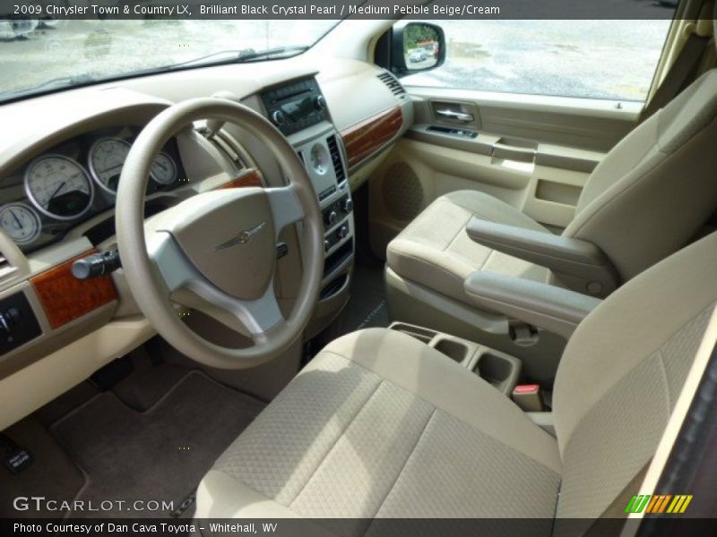 Brilliant Black Crystal Pearl / Medium Pebble Beige/Cream 2009 Chrysler Town & Country LX