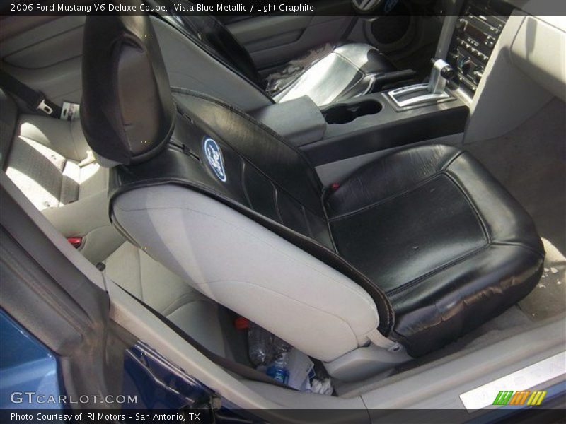 Vista Blue Metallic / Light Graphite 2006 Ford Mustang V6 Deluxe Coupe