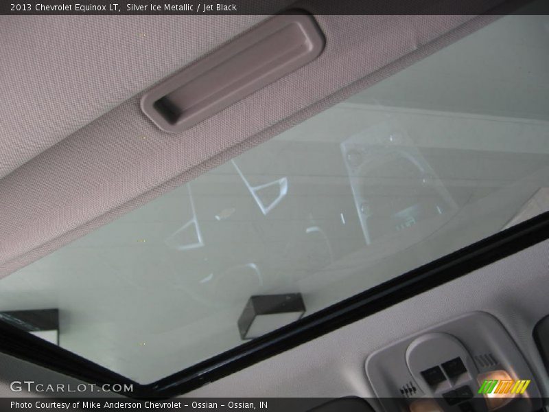 Silver Ice Metallic / Jet Black 2013 Chevrolet Equinox LT
