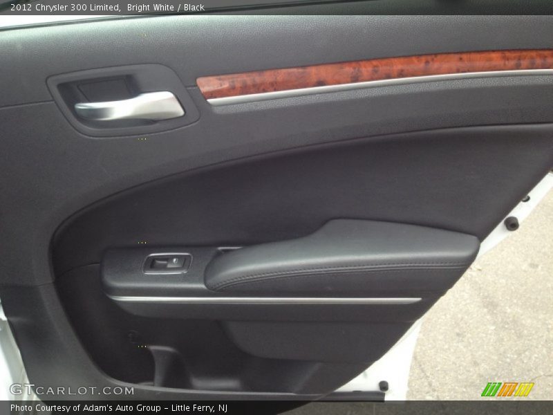 Bright White / Black 2012 Chrysler 300 Limited