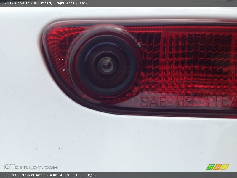 Bright White / Black 2012 Chrysler 300 Limited