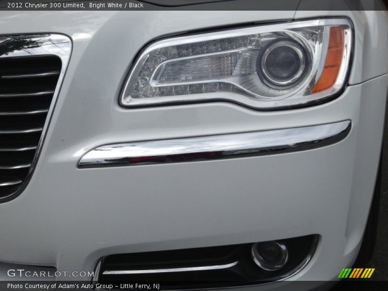 Bright White / Black 2012 Chrysler 300 Limited