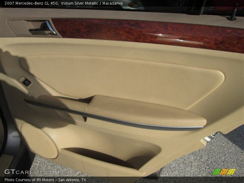 Iridium Silver Metallic / Macadamia 2007 Mercedes-Benz GL 450