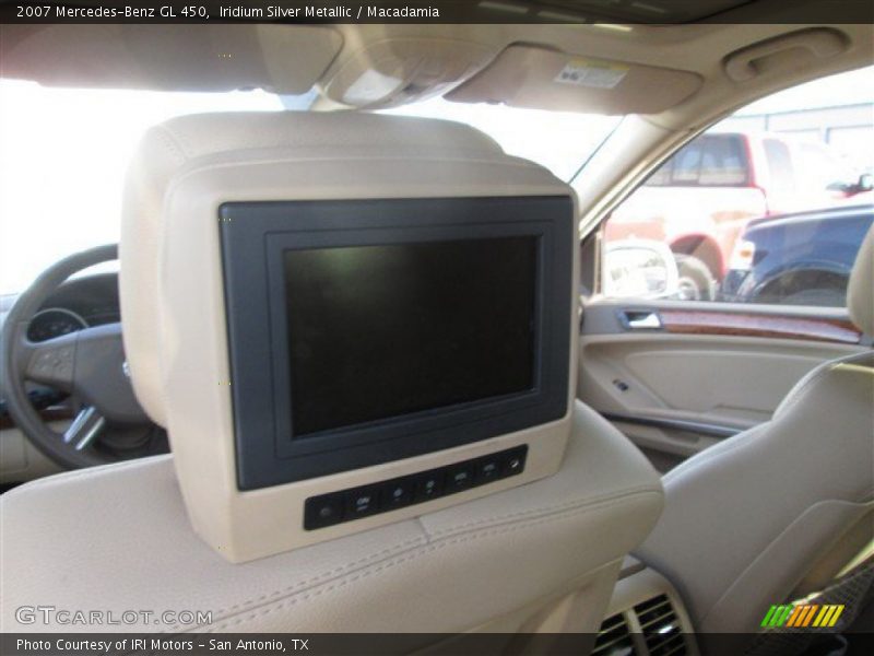 Iridium Silver Metallic / Macadamia 2007 Mercedes-Benz GL 450