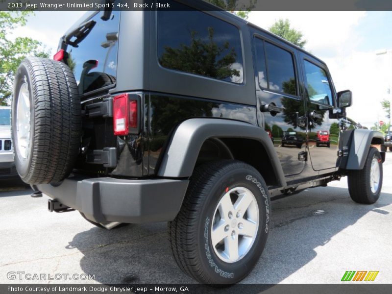 Black / Black 2013 Jeep Wrangler Unlimited Sport S 4x4
