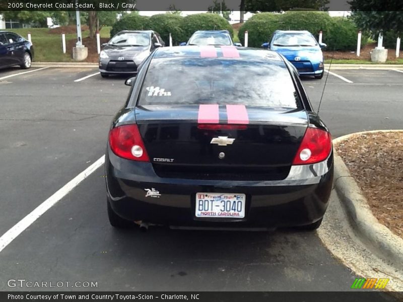 Black / Gray 2005 Chevrolet Cobalt Sedan