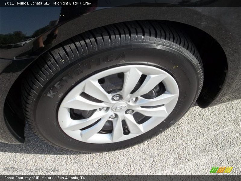 Midnight Black / Gray 2011 Hyundai Sonata GLS