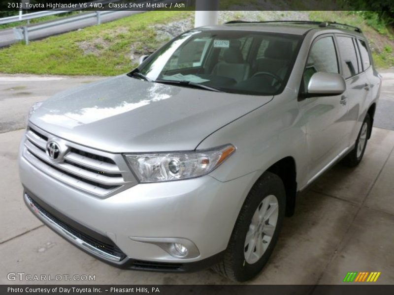 Classic Silver Metallic / Ash 2013 Toyota Highlander V6 4WD