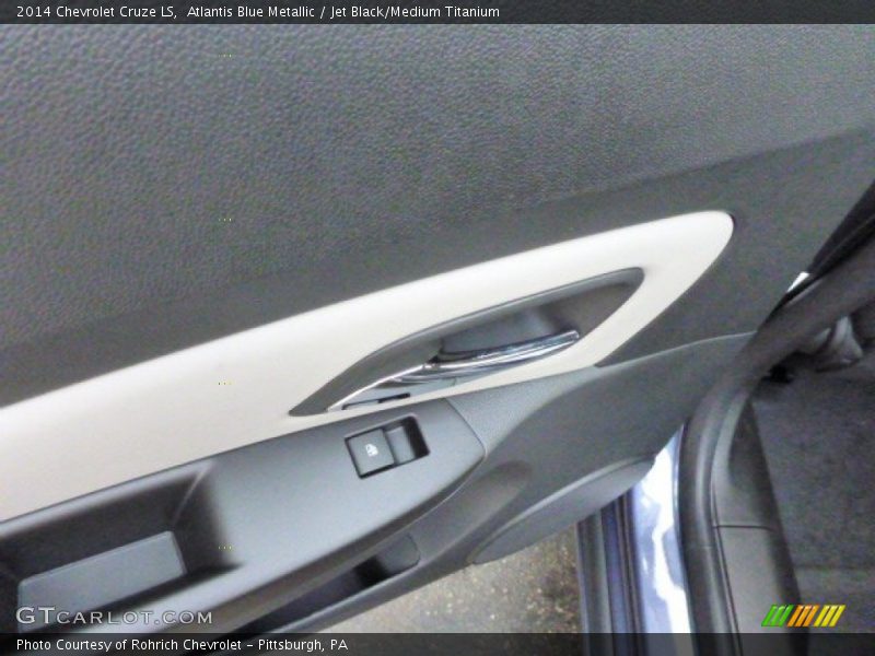 Atlantis Blue Metallic / Jet Black/Medium Titanium 2014 Chevrolet Cruze LS