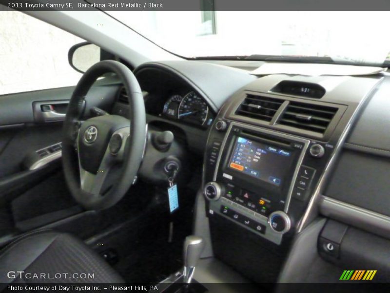 Barcelona Red Metallic / Black 2013 Toyota Camry SE